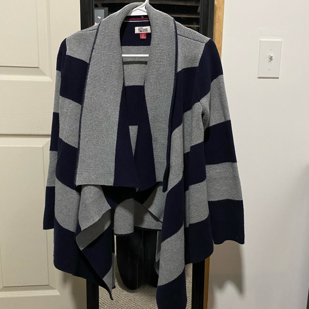 ‼️No Longer Available‼️Women’s Tommy Hilfiger.